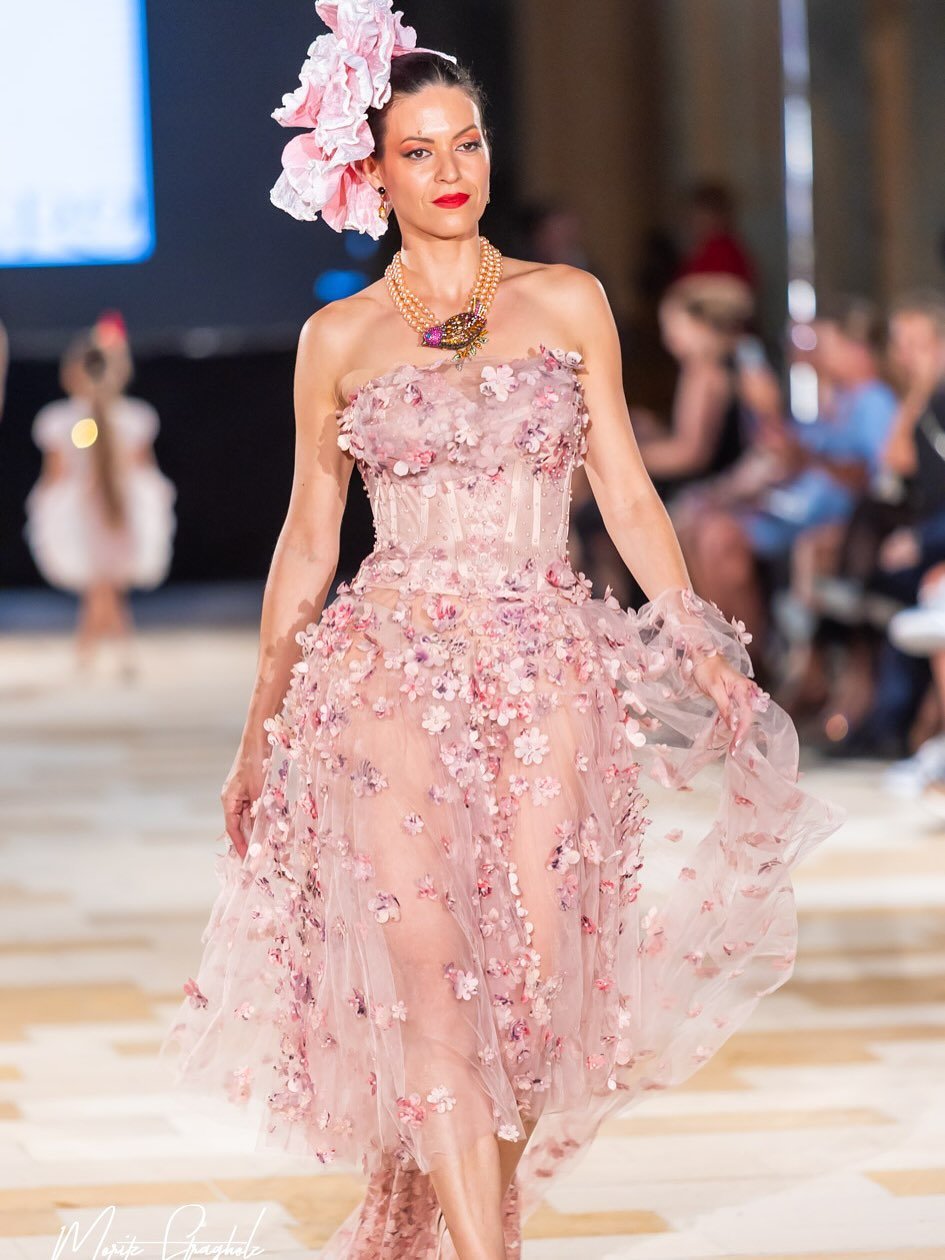 🌸✨-Floral-Affair-by-Irina-de-Magro-–-Day-2-at-International-Fashion-Island-2025-✨🌸-@irinademag-1.jpg
